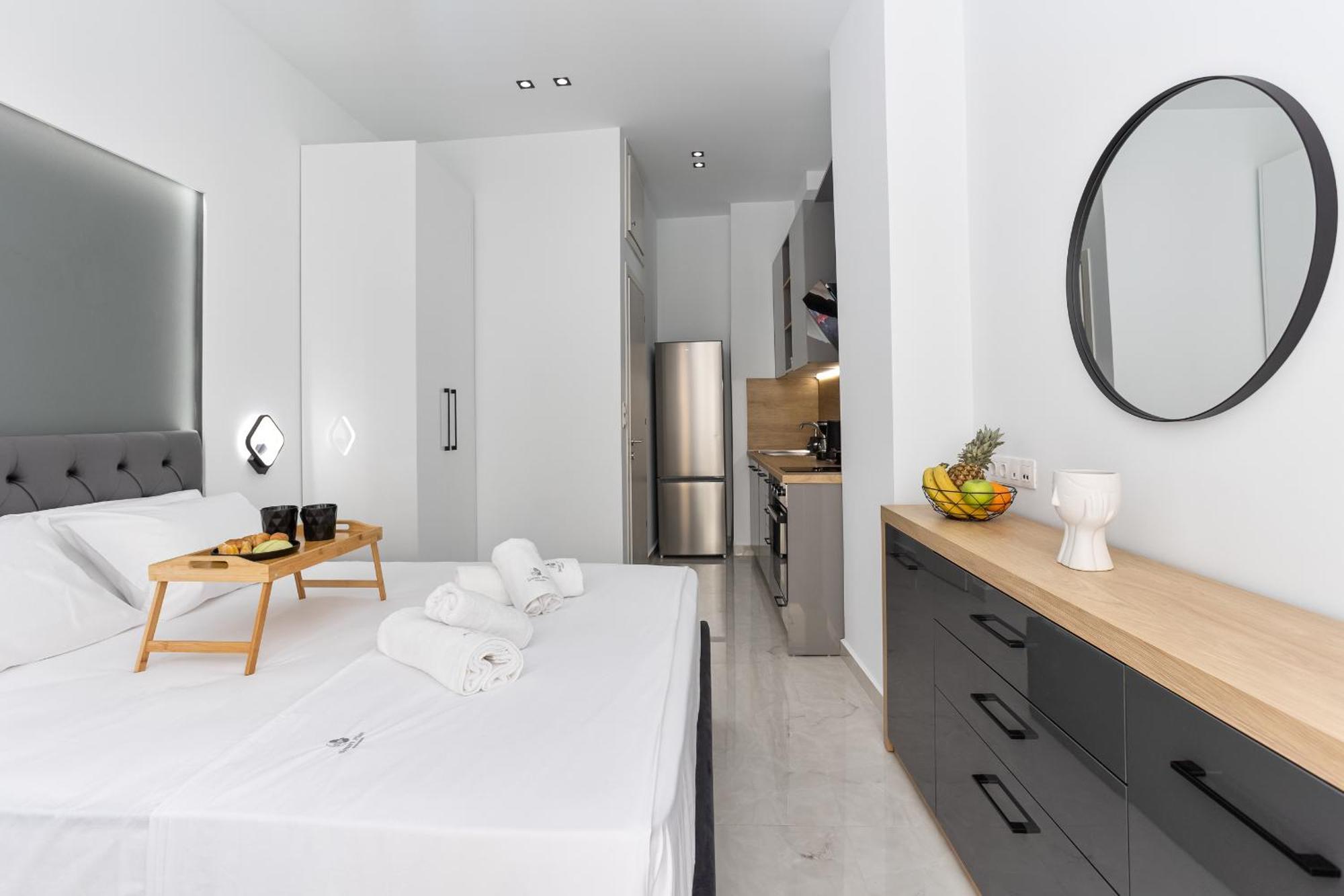 New Glamorous Apartment In Downtown Салоники Экстерьер фото
