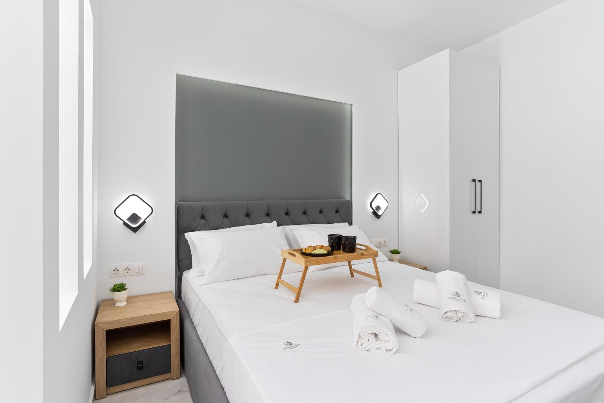 New Glamorous Apartment In Downtown Салоники Экстерьер фото