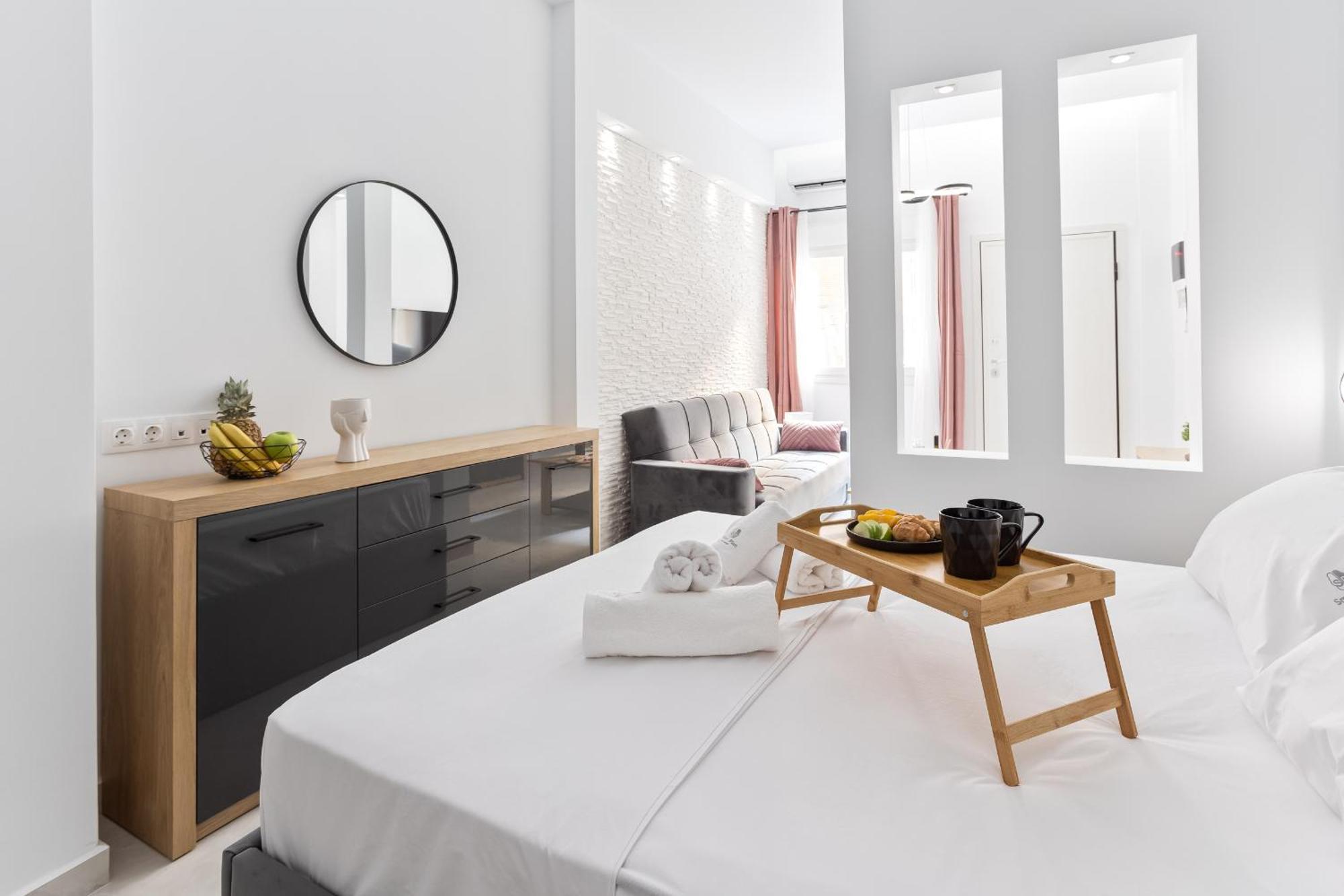 New Glamorous Apartment In Downtown Салоники Экстерьер фото
